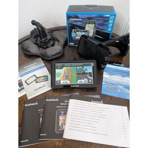 Garmin Nuvi 2555LMT 5" GPS Navigator Lifetime Maps Traffic US/CAN Accessories